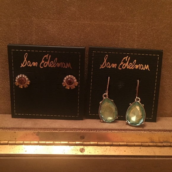 New in original box! Sam Edelman earrings - Picture 1 of 3